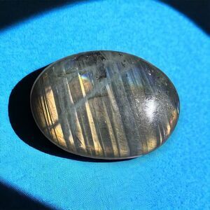 Labradorite Crystal Meditation Palm Stone‎